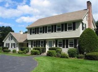 100 Buckskin Dr #1, Weston, MA 02493