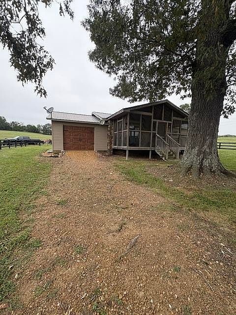 1st image of 3853 Antioch Rd