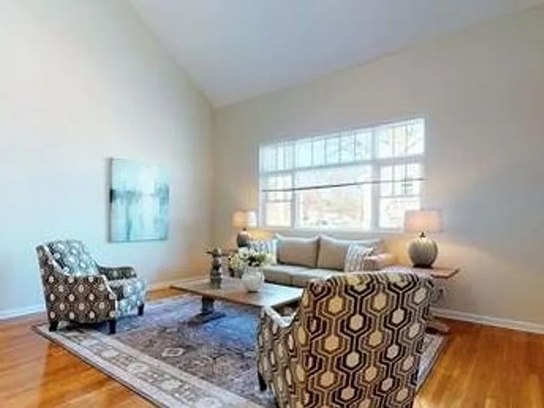 139 Glenville Ave #2 — Photo 4