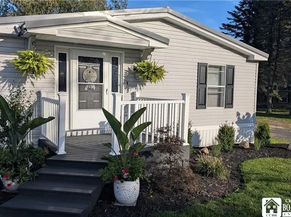 3133 Dutch Hollow Rd, Bemus Point, NY 14712