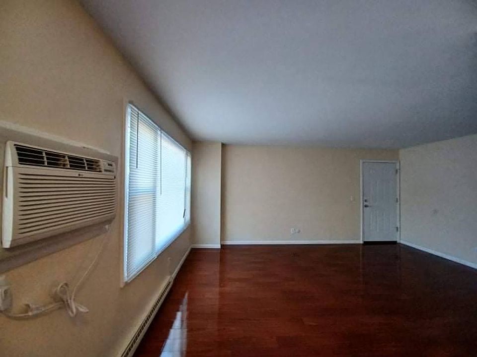 3303 Sun Valley Terrace 3303 Sun Valley Ter Rockford, IL Zillow
