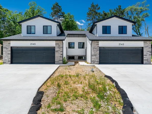 2155 Abbey Rd, New London, WI 54961