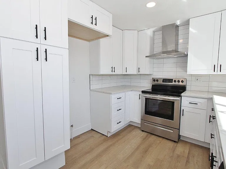 2840 N Arthur St — Photo 9