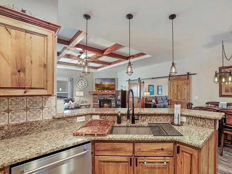 2043 Prospector Way — Photo 3