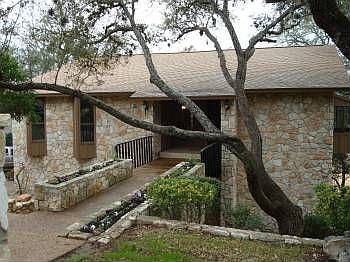 1st image of 10704 Plumewood Dr