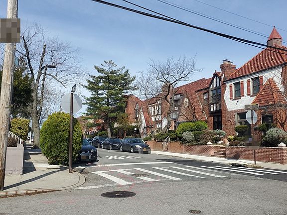 4th image of 13165 226th St