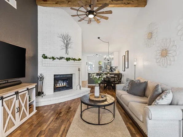 2918 Timothy Ln, Euless, TX 76039