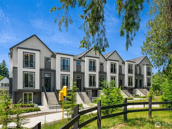 417 Parkside Walk, Sammamish, WA 98074