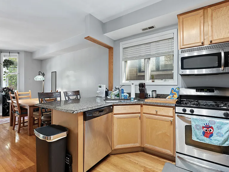 1522 N Bosworth Ave #2 — Photo 7