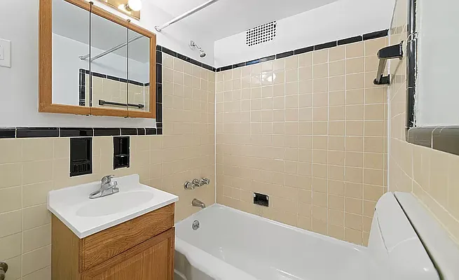 Rented by REAL New York | media 8