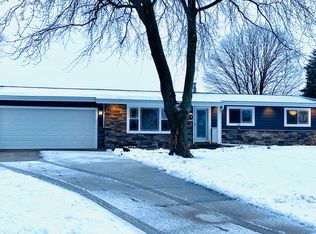 309 W 5th St, Spring Valley, IL 61362