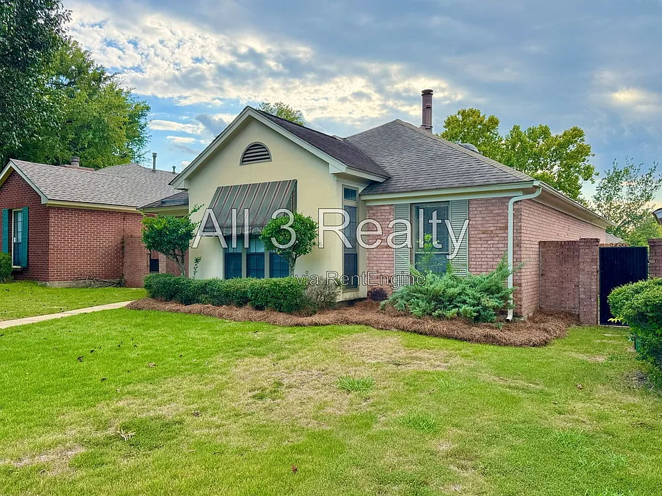 1620 Queen Elizabeth Ct