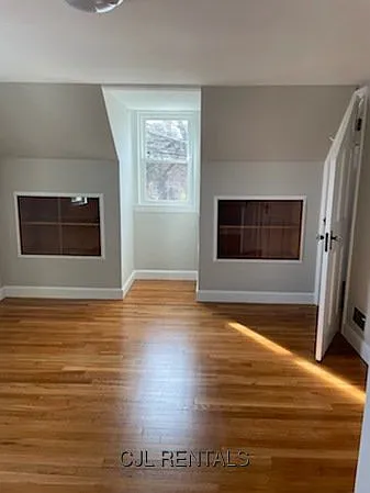 21 Woburn St — Photo 26