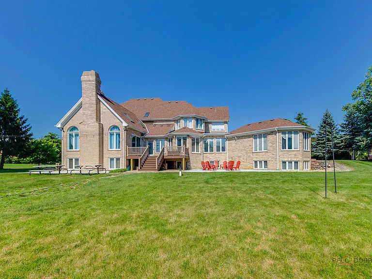 14 Pentwater Dr — Photo 35