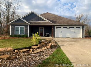 30 Porch Swing Blvd, Camdenton, MO 65020