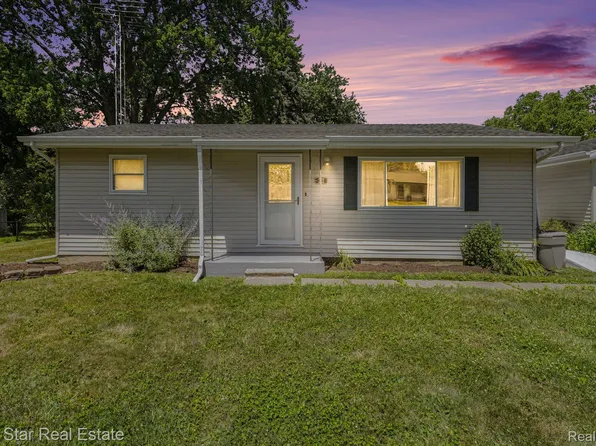 221 Athletic St, Otisville, MI 48463