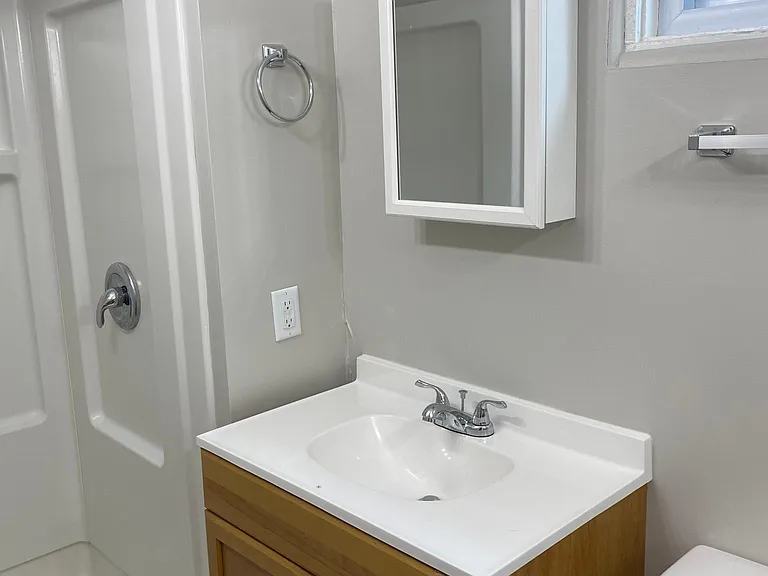 1125 Kentucky Ave — Photo 5