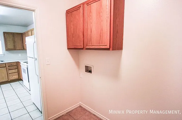 912 N Bangor Ave #FS — Photo 18