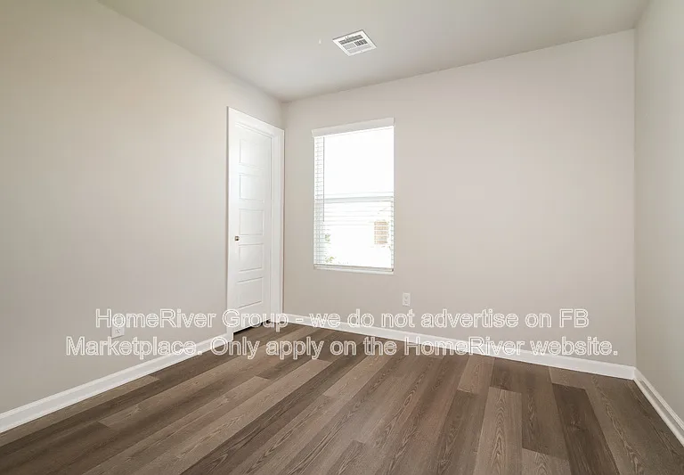 10504 SW 41st St — Photo 11