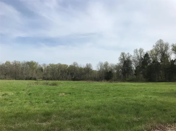 1111 Strassner Rd, Hermann, MO 65041