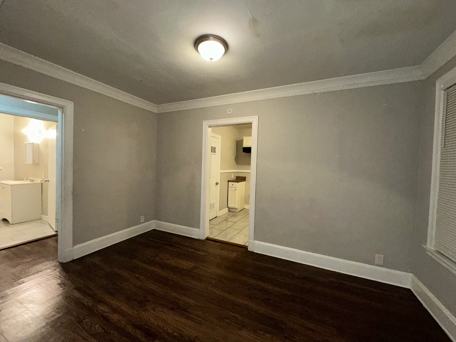 2 bed, 1004 sqft, $950 — Photo 3
