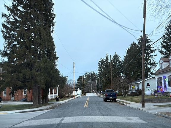 4th image of 27 Beck Mill Rd