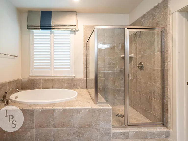 3245 Lexington Ave — Photo 15