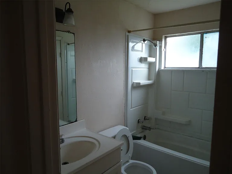 7610 Lemma Dr — Photo 25