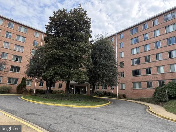 3000 Spout Run Pkwy APT B312, Arlington, VA 22201