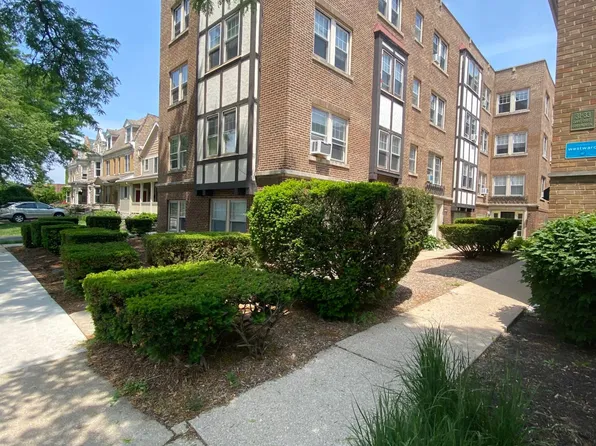 27 S Madison Ave APT 3A, La Grange, IL 60525