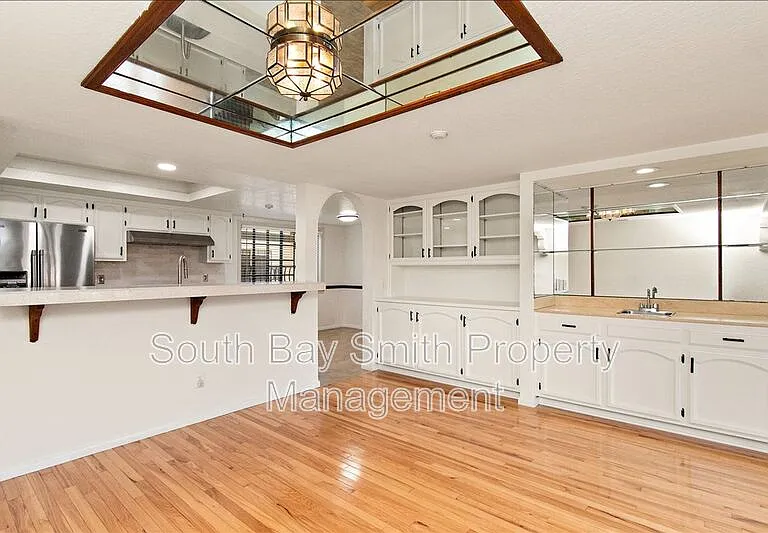227 S Irena Ave #4 — Photo 8