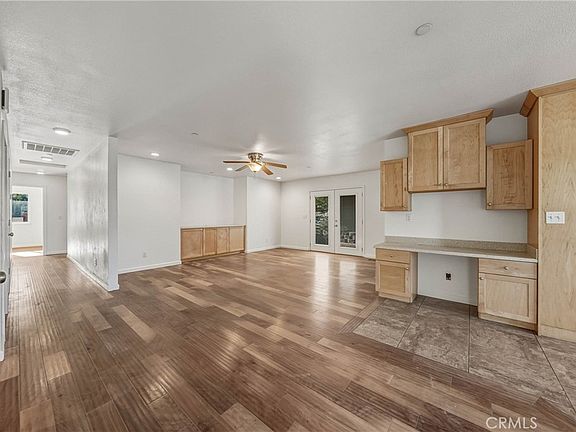 4th image of 5585 Sunrise Dr