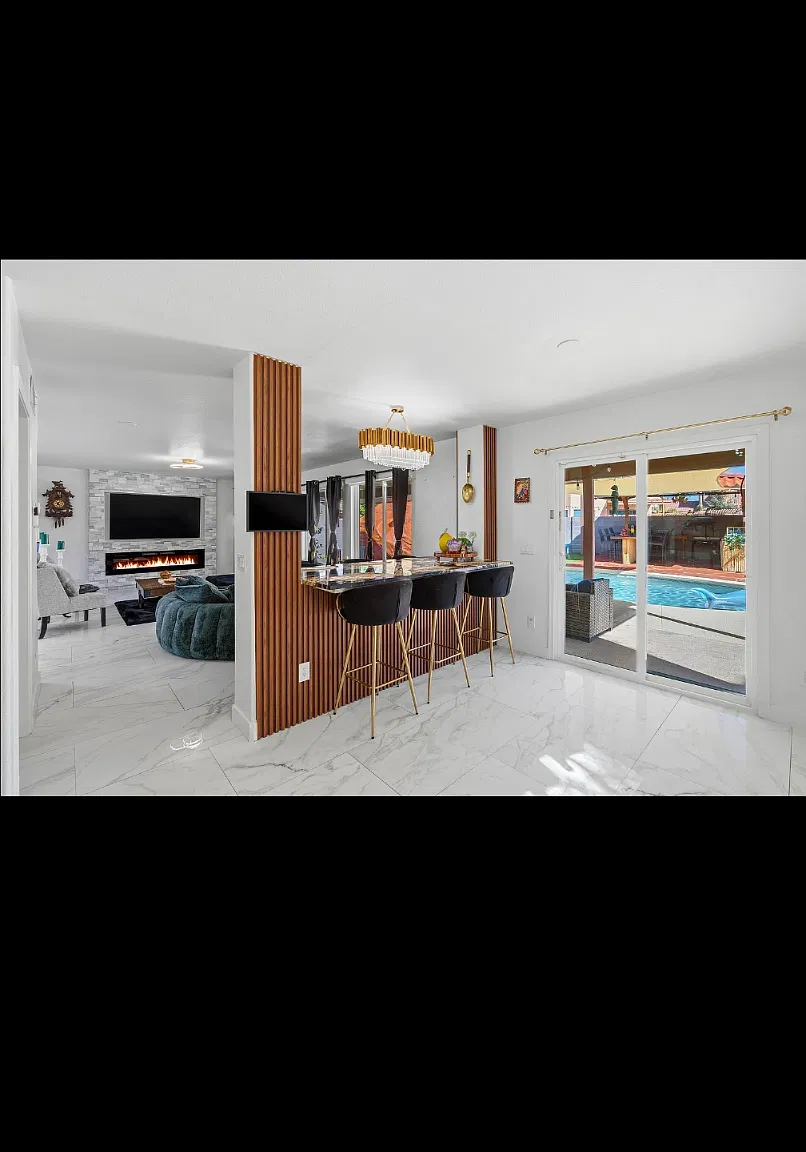 3 bed, 2.5 bath, 1483 sqft, $2,850 — Photo 2