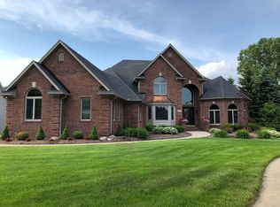 58712 Cory Lake Dr, Washington, MI 48094