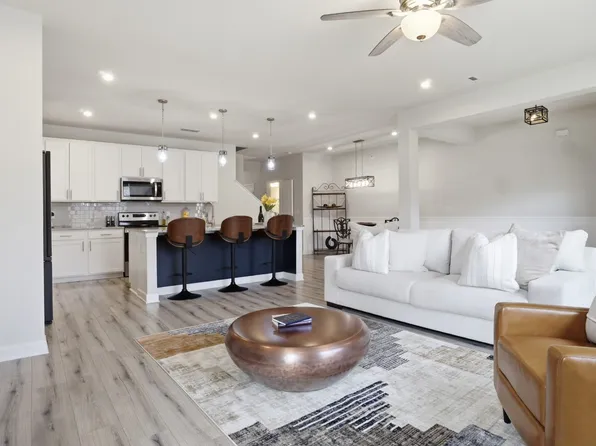 2913 Suzanne Landon Dr, Murfreesboro, TN 37130