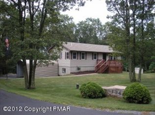 211 Sawtooth Dr, Effort, PA 18330