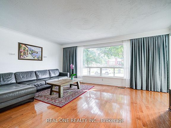 5th image of 122 Marilake Dr