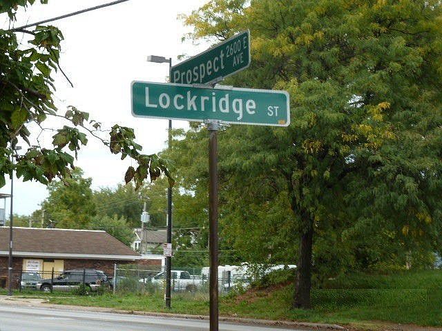 2nd image of 2639 Lockridge St
