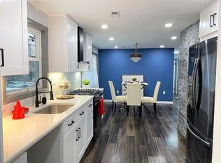 16 Terri Rd, Framingham, MA 01701