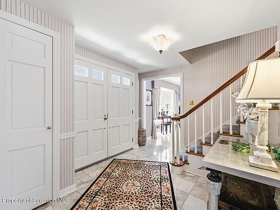 3rd image of 202 Woodlea Rd