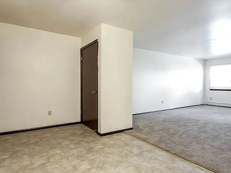 Morningside Hills Apartments-Waukesha — Photo 14