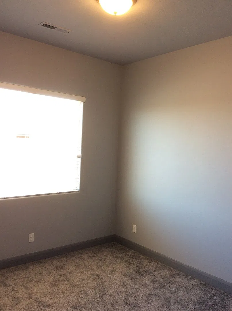 3 Bed 2 Bath Townhome in Hurricane — Photo 4