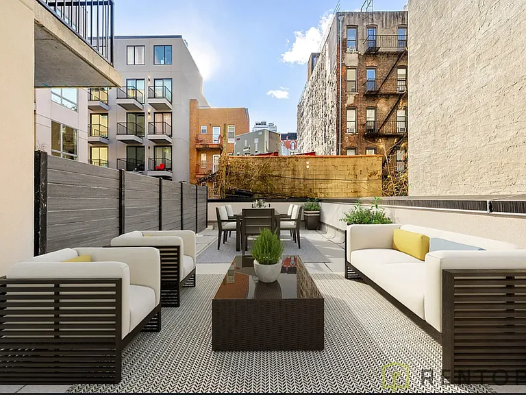 272 S 1st St #201D — Photo 2