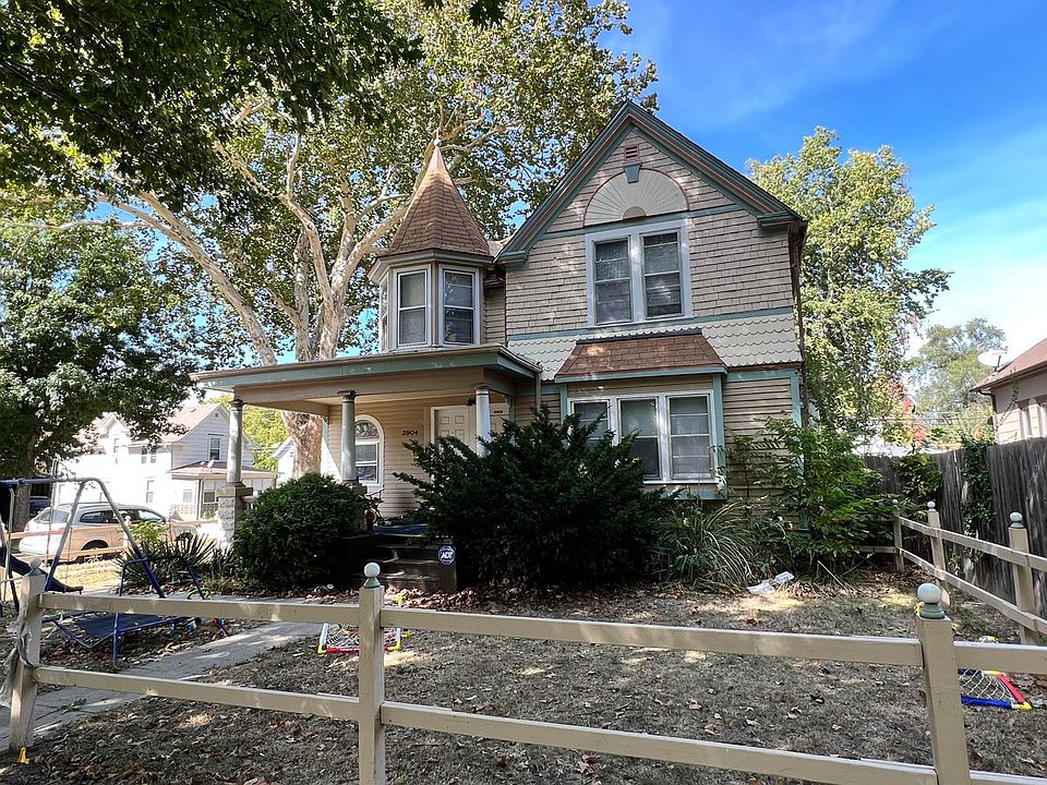 1st image of 2904 Q St #2904