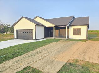 460 Hollander St, Markesan, WI 53946