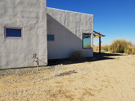 4th image of 9171 Estrella Ln