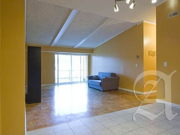 Living (right). Call Mandy L. Harwood to show: 617-477-6837 x3