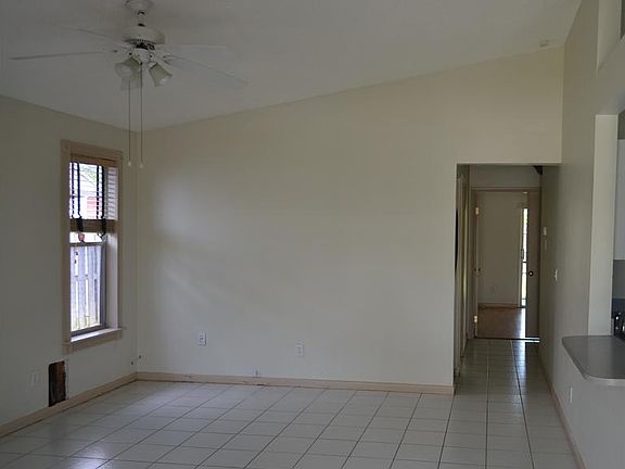 2nd image of 970 SW 134th Ave