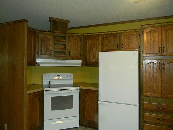 Stove & Refrigerator