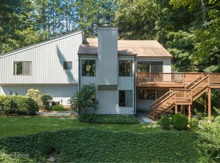 588 Douglas Rd, Chappaqua, NY 10514